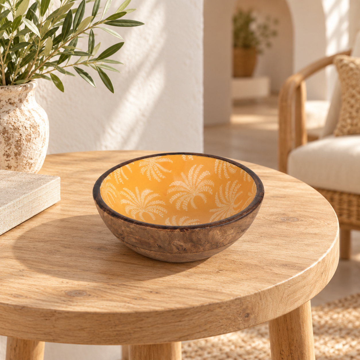 Kom met palmmotief 20 × 20 × 7,50 cm, Artikel 39001, in einem mediterranen Wohnambiente