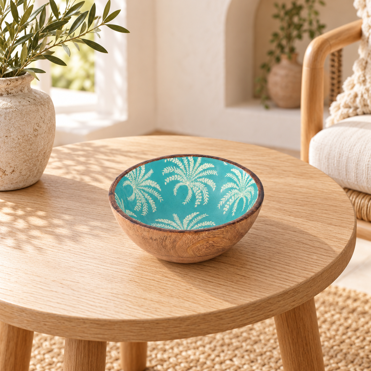 Kom met palmmotief 15 × 15 × 7,50 cm, Artikel 39003, in einem mediterranen Wohnambiente